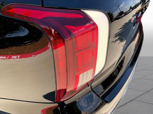 Certified 2024 Hyundai Palisade Calligraphy AWD/4WD image 28