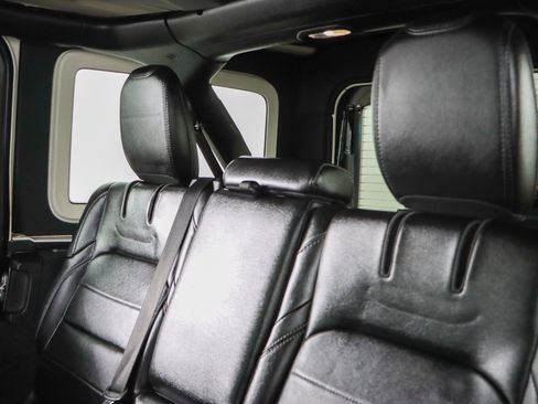 Used 2021 Jeep Wrangler Unlimited Sahara image 26