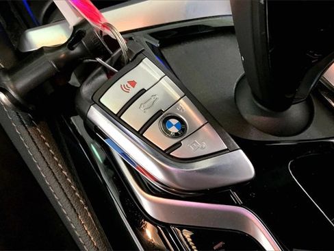 Used 2023 BMW M550i xDrive M550i xDrive w/ Executive Package image 7