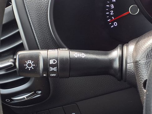Used 2016 Kia Soul FWD image 13