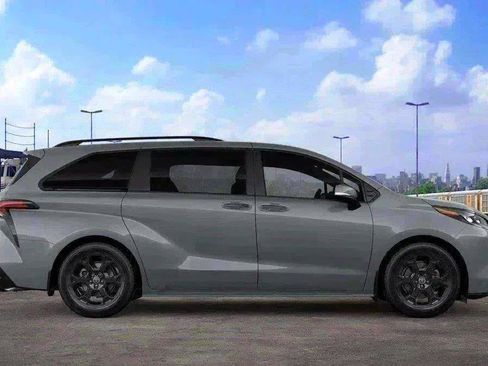 New 2026 Toyota Sienna XLE Woodland Edition AWD/4WD image 56