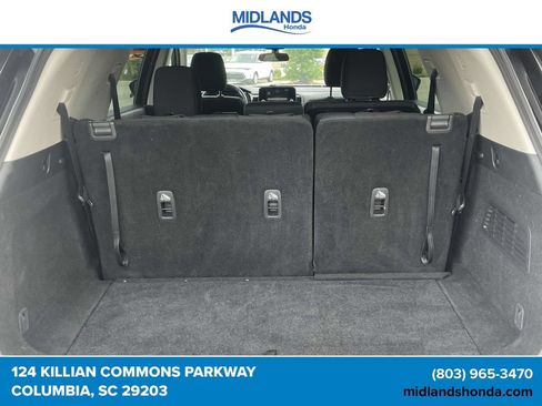 Used 2025 Nissan Pathfinder SV FWD image 8