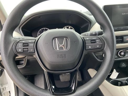 Used 2025 Honda HR-V LX image 38