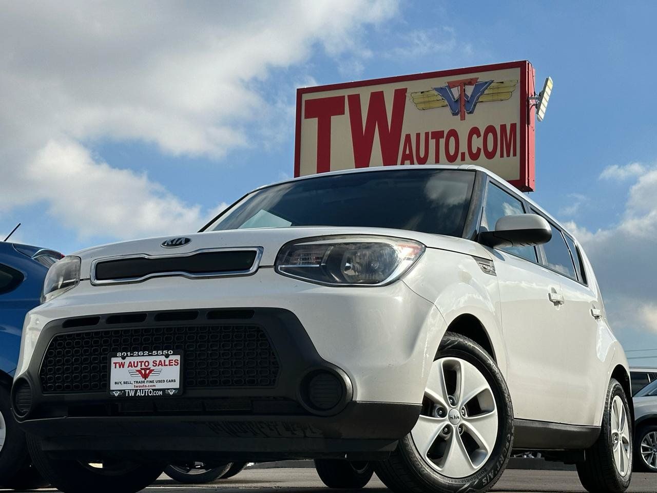 Used 2014 Kia Soul FWD image 1