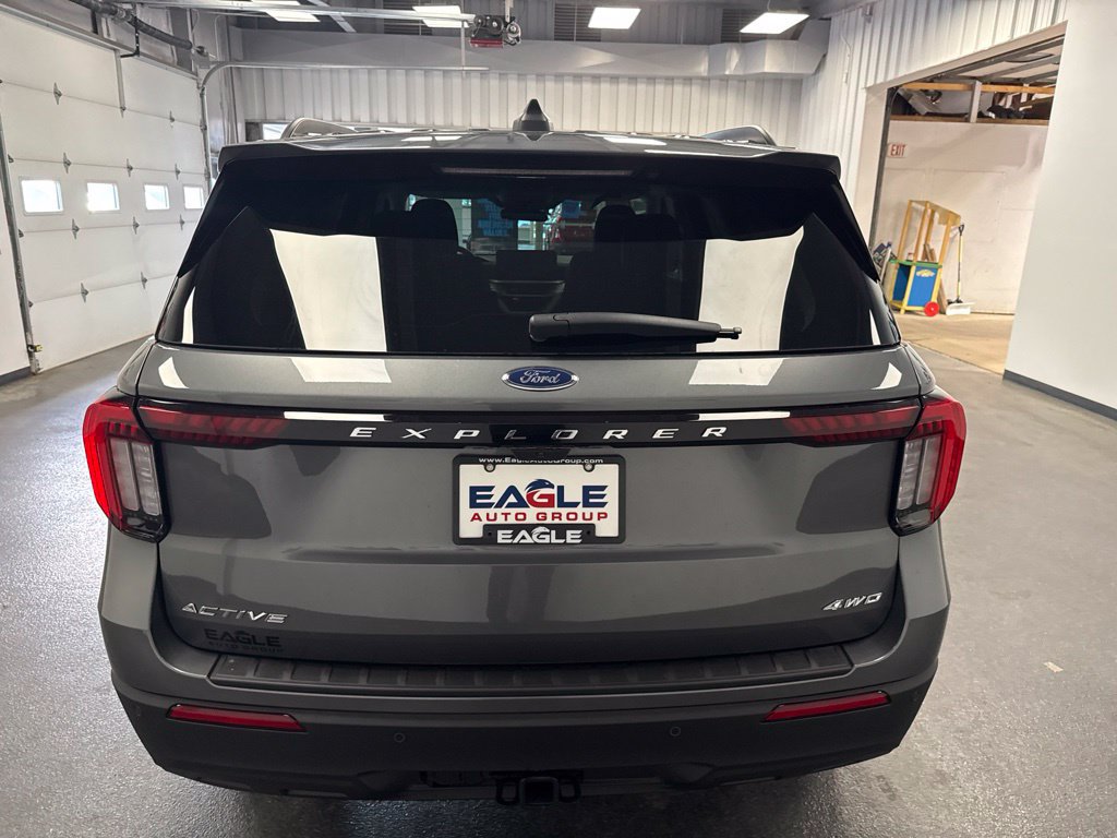 New 2026 Ford Explorer Active AWD/4WD image 9