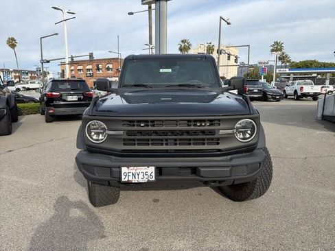 Used 2023 Ford Bronco 2-Door w/ Sasquatch Package image 2