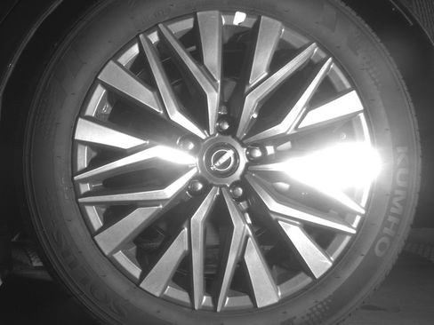 Used 2025 Nissan Altima 2.5 SV image 14