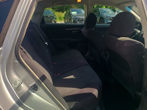 Used 2013 Nissan Altima 2.5 SV FWD image 33