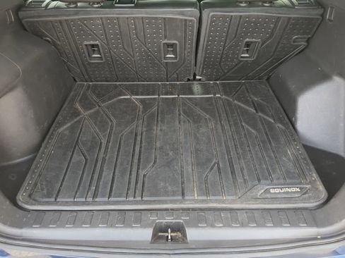 Used 2023 Chevrolet Equinox RS FWD image 31
