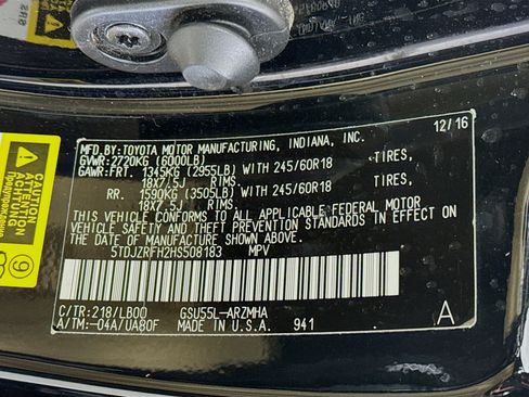 Certified 2017 Toyota Highlander XLE AWD/4WD image 35