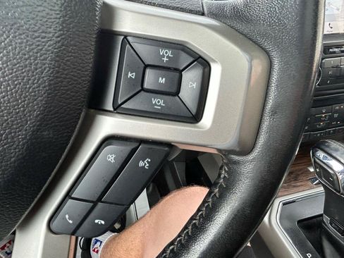 Used 2018 Ford F150 Lariat w/ Equipment Group 501A Mid AWD/4WD image 19