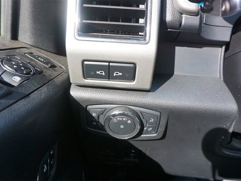 Used 2021 Ford F250 Lariat image 5