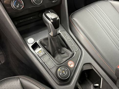 Used 2024 Volkswagen Tiguan Wolfsburg Edition image 20