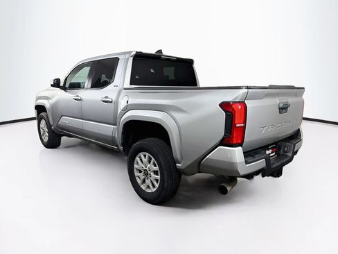 Used 2024 Toyota Tacoma SR5 RWD image 5