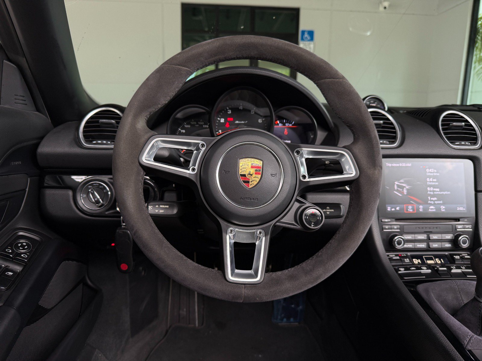Used 2021 Porsche 718 Boxster RWD image 31