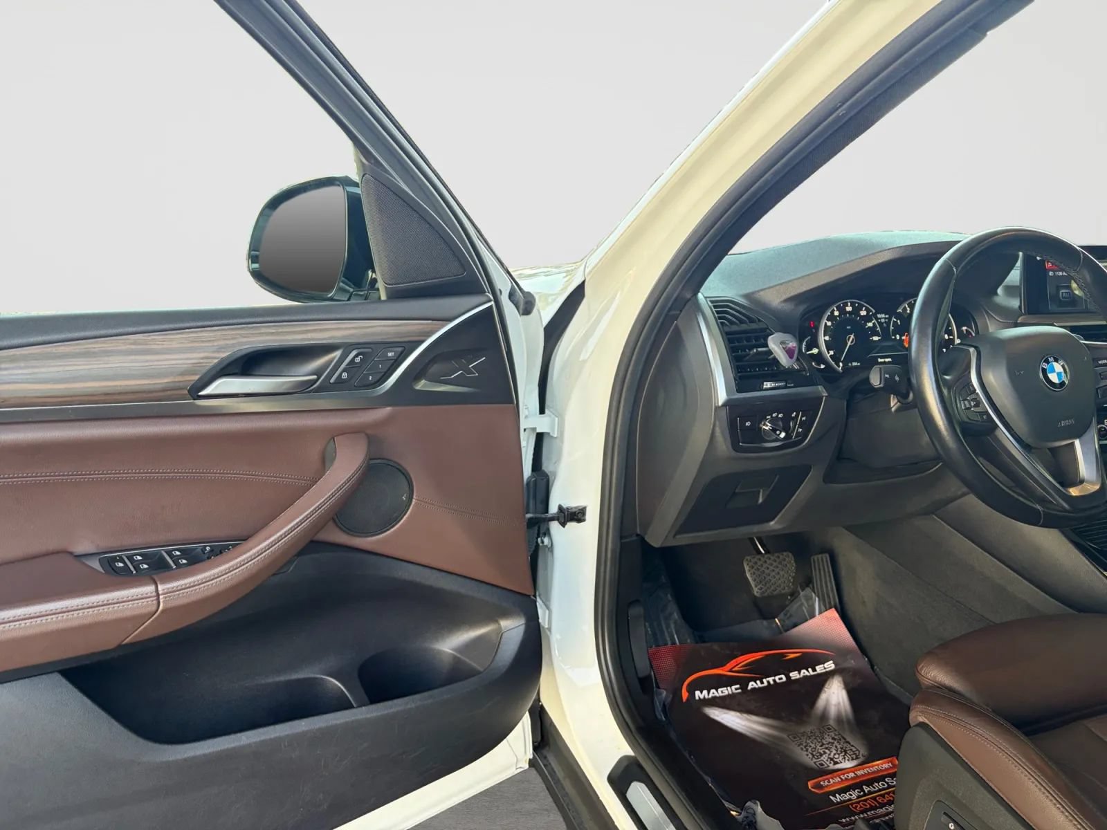 Used 2018 BMW X3 xDrive30i w/ Convenience Package AWD/4WD image 11