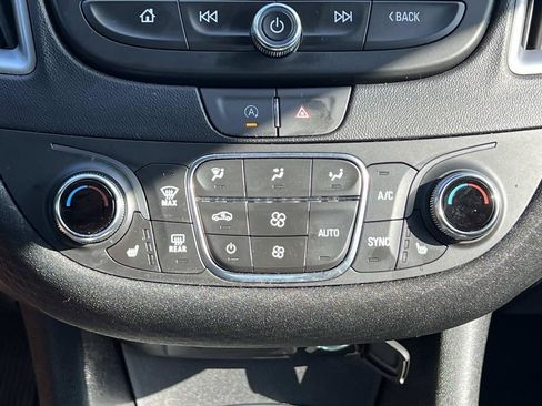 Used 2024 Chevrolet Malibu LT FWD image 34