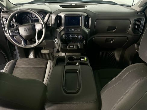 Used 2025 Chevrolet Silverado 1500 Custom Trail Boss AWD/4WD image 20
