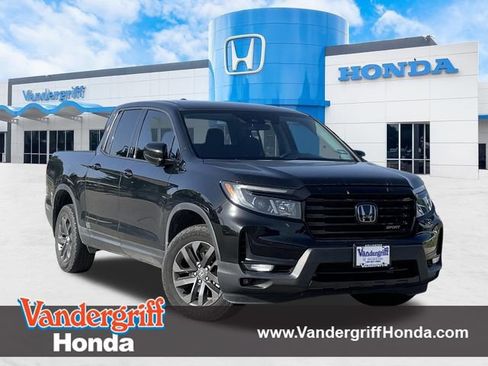 Used 2023 Honda Ridgeline Sport image 1