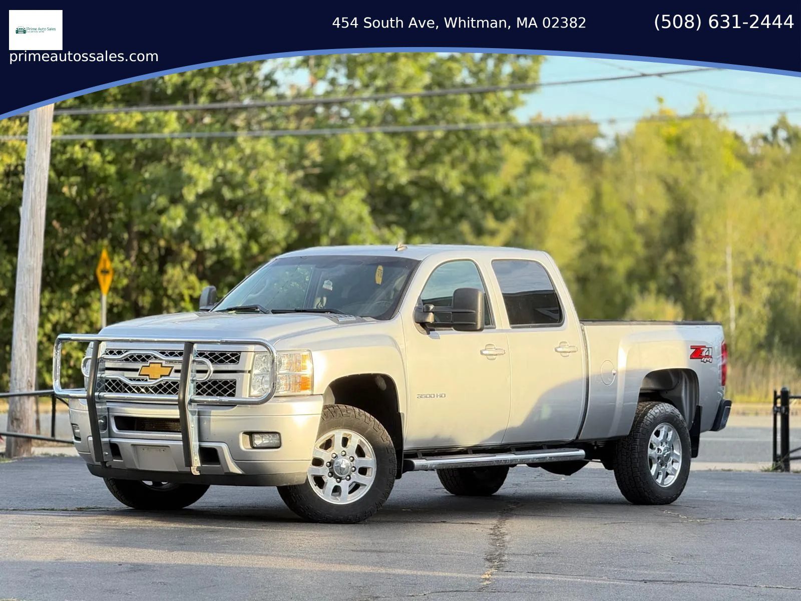 Used 2014 Chevrolet Silverado 3500 LT w/ Interior Plus Package AWD/4WD image 26
