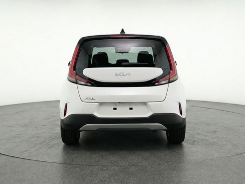 Used 2025 Kia Soul LX w/ LX Technology Package image 7