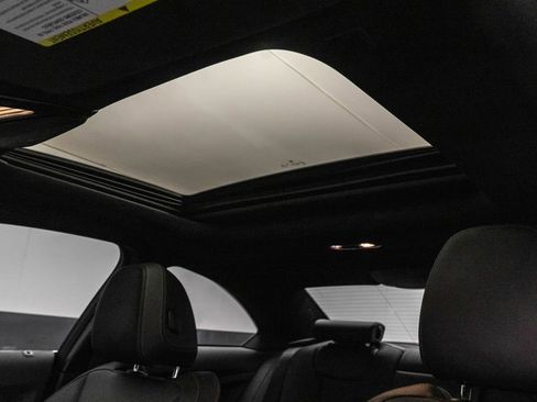 Used 2022 BMW 230i Coupe w/ Convenience Package RWD image 23