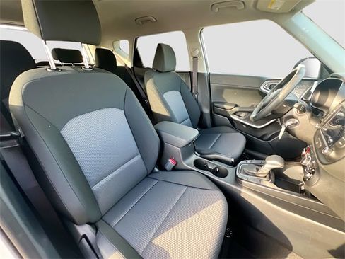 New 2025 Kia Soul LX image 25