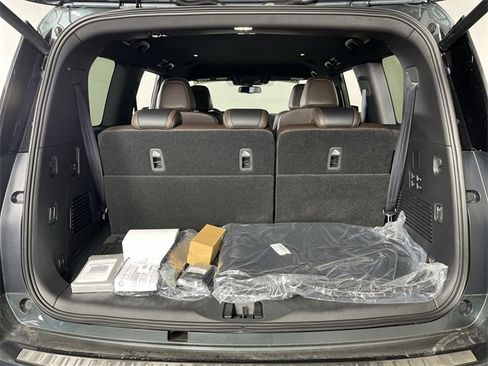 New 2026 Nissan Armada SL w/ Captain's Chari Seat Package image 24