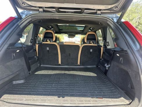 Used 2018 Volvo XC90 T5 Momentum w/ Momentum Plus Package image 19