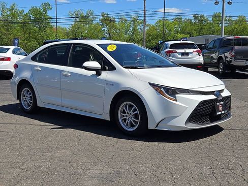 Used 2020 Toyota Corolla LE w/ Body Protection Package FWD image 4