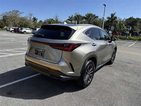 Used 2024 Lexus NX 250 FWD w/ Towing Package (2000 Lbs) image 4