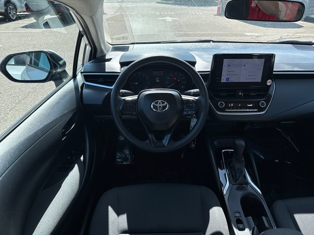 Used 2024 Toyota Corolla LE FWD image 11