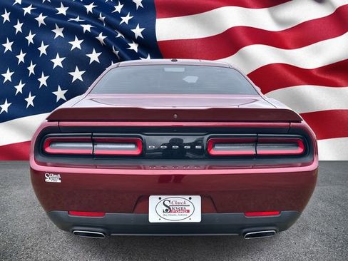 Used 2021 Dodge Challenger GT image 3