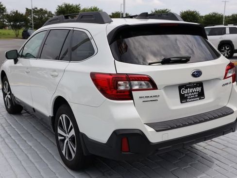 Used 2019 Subaru Outback 2.5i Limited w/ Popular Package #2 AWD/4WD image 3