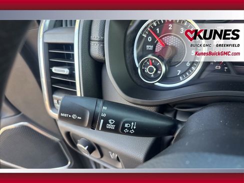 Used 2024 RAM 1500 Laramie image 22