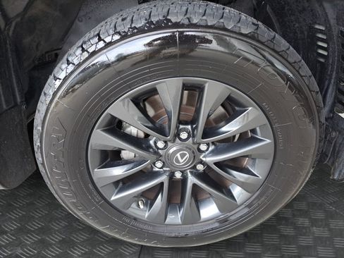Used 2021 Lexus GX 460 Premium w/ Premium Package AWD/4WD image 21