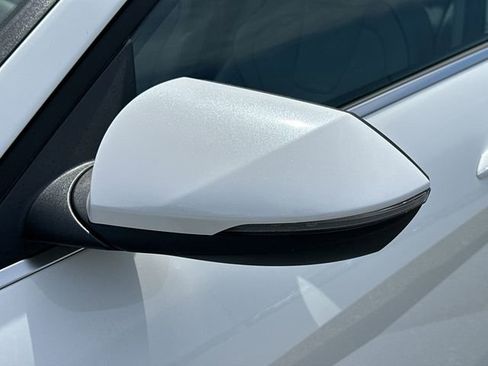 New 2026 Hyundai Elantra Limited FWD image 13