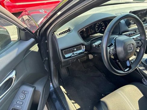 Used 2025 Honda Civic Sport image 8