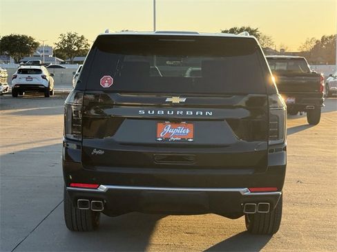 New 2026 Chevrolet Suburban High Country image 5
