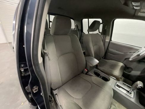 Used 2015 Nissan Frontier SV w/ SV Value Truck Package image 24