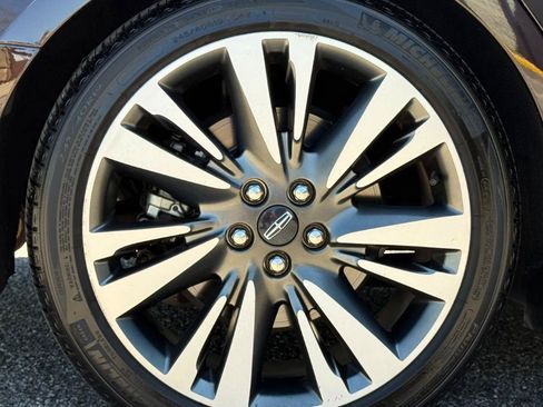 Used 2020 Lincoln MKZ Reserve FWD image 25