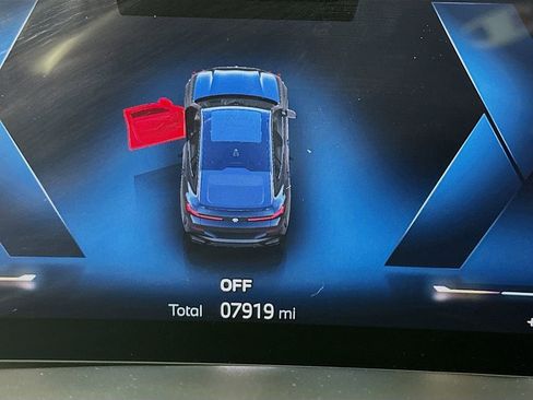 Used 2026 BMW X6 xDrive40i AWD/4WD image 17