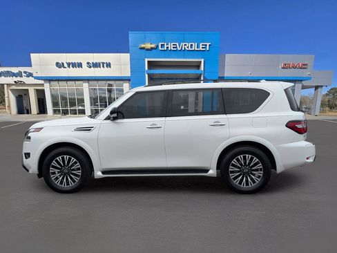 Used 2024 Nissan Armada SL w/ Midnight Edition Package RWD image 13