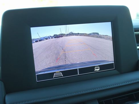 Used 2023 Chevrolet Tahoe LS image 18