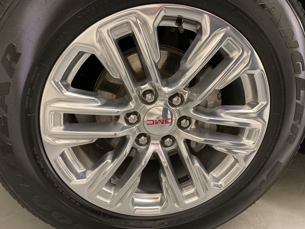 Used 2024 GMC Yukon XL SLT AWD/4WD image 27