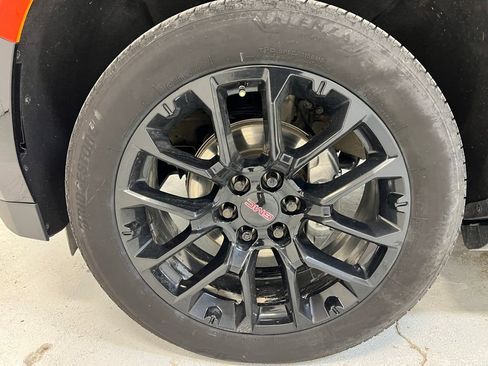Used 2022 GMC Yukon Denali AWD/4WD image 14