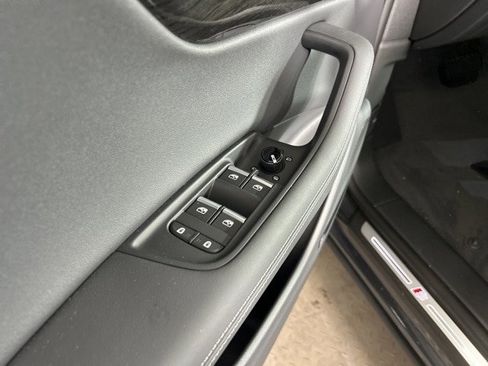 New 2026 Audi Q8 Premium Plus image 18