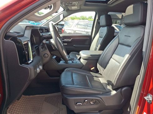 Used 2024 GMC Sierra 1500 Denali w/ Denali Reserve Package AWD/4WD image 14