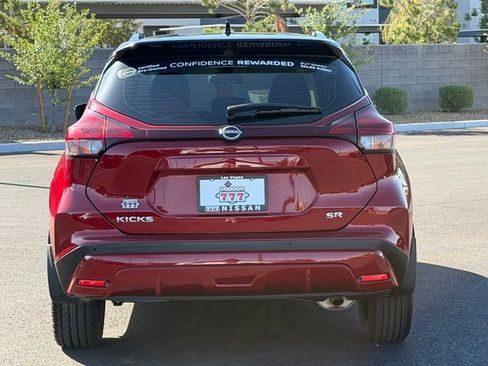 Certified 2023 Nissan Kicks SR w/ SR Premium Package FWD image 5