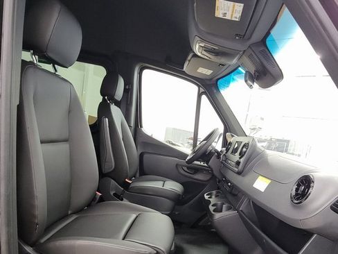 New 2024 Mercedes-Benz Sprinter 2500 image 11